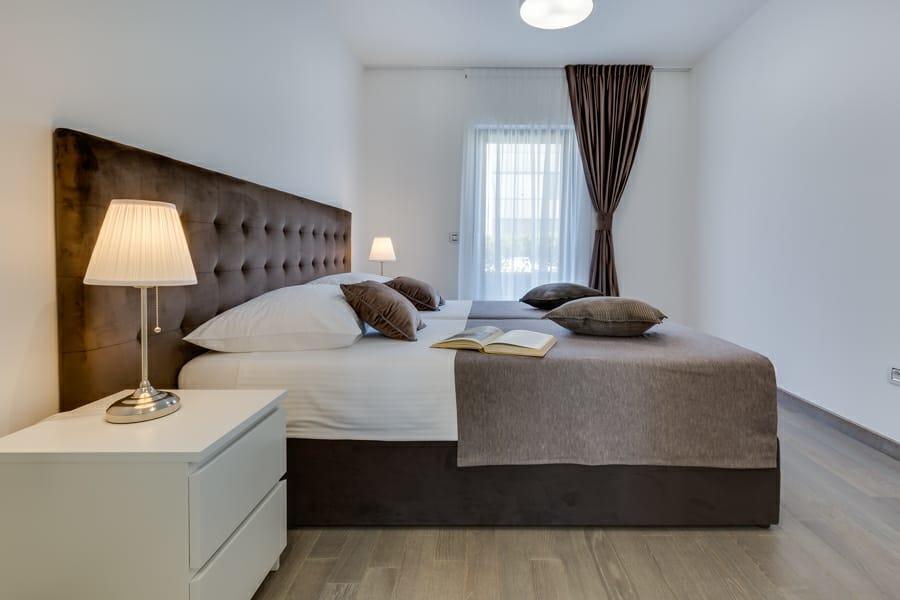 Shell Luxury Residences With Pool And Whirlpool