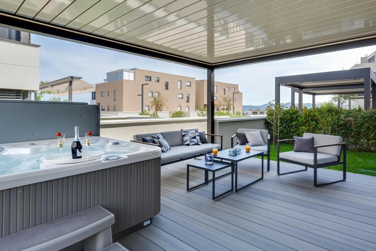 Shell Luxury Residences With Pool And Whirlpool Zadar