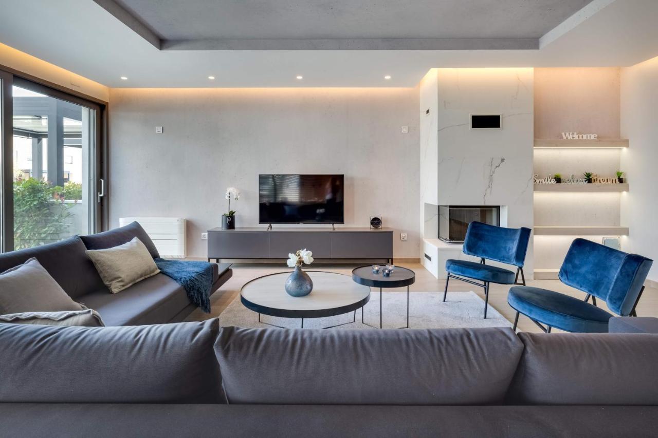 Shell Luxury Residences With Pool And Whirlpool *